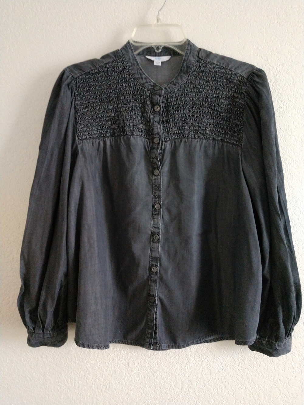 Time and Tru Gray Chambray Peasant Shirt Top Long Sleeve Smocked Large Chest 38"